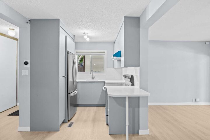 Property Photo: 115 Bergen Road NW 16 AB T3K 1P2