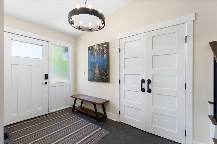 Property Photo: 44 Sunmount Crescent SE AB T2X 1W1