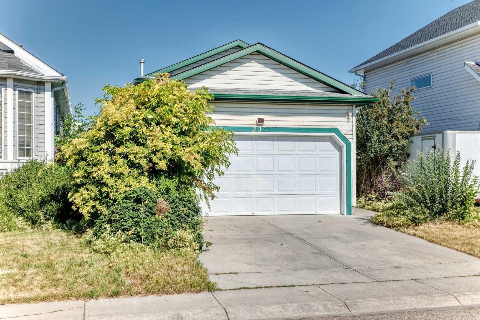 Property Photo: 23 San Diego Manor NE AB T1Y 7B6