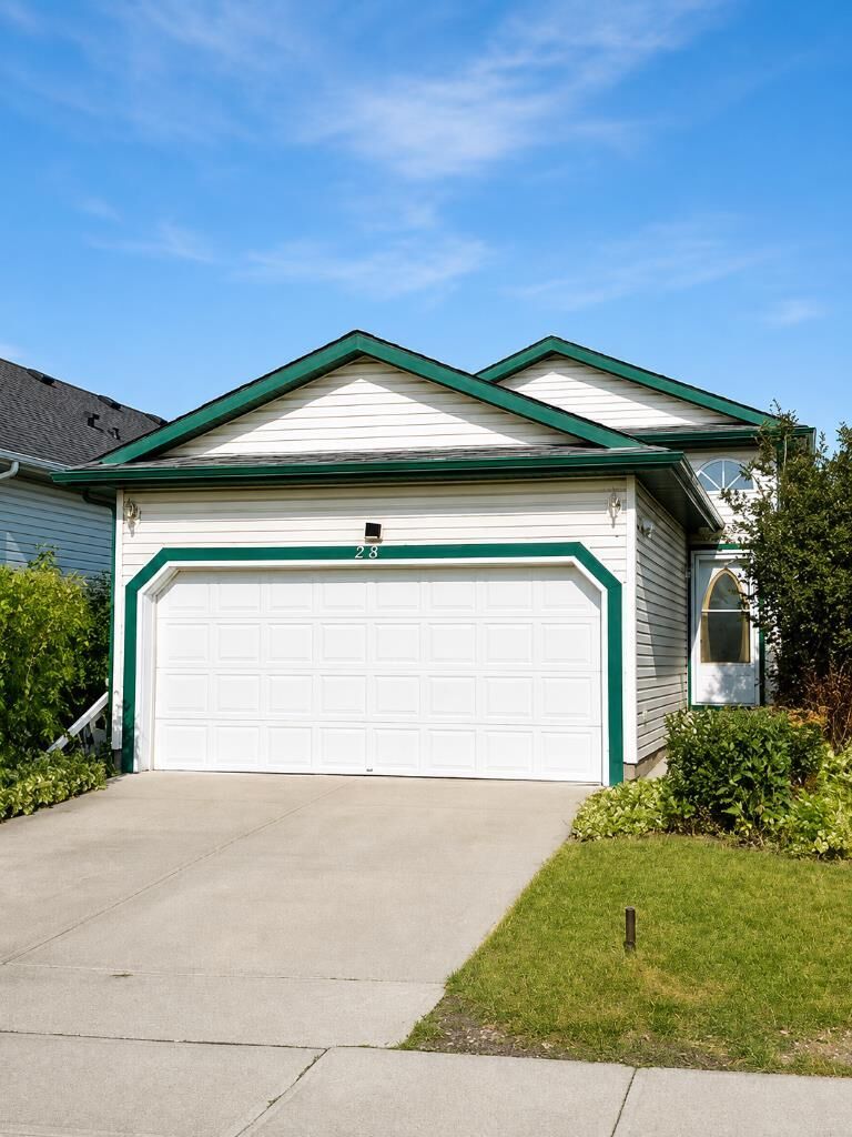 Property Photo: 23 San Diego Manor NE AB T1Y 7B6