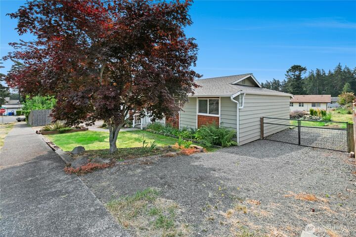 Property Photo:  131 NW Clipper Drive  WA 98277 