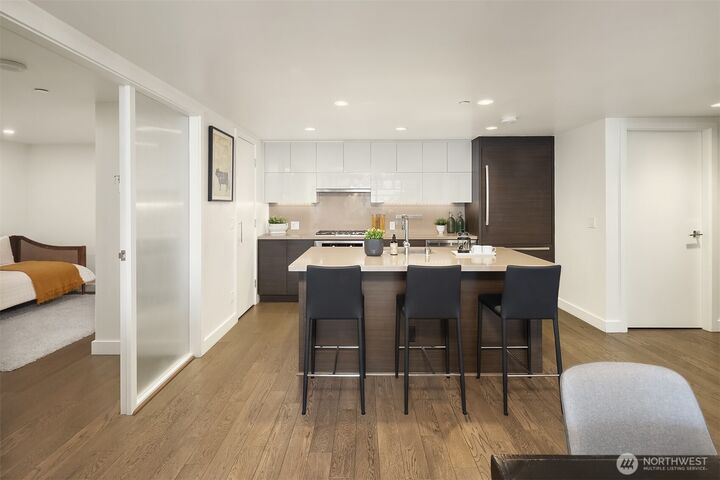 Property Photo: 588 Bell Street 813S WA 98121