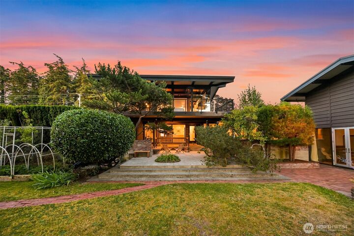 Property Photo: 800 Highland Drive WA 98225