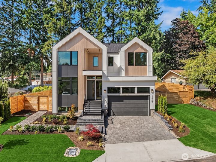 Property Photo: 15640 NE 1st Place WA 98008
