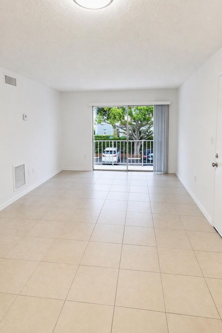 Property Photo: 431 Executive Center Drive 204 FL 33401
