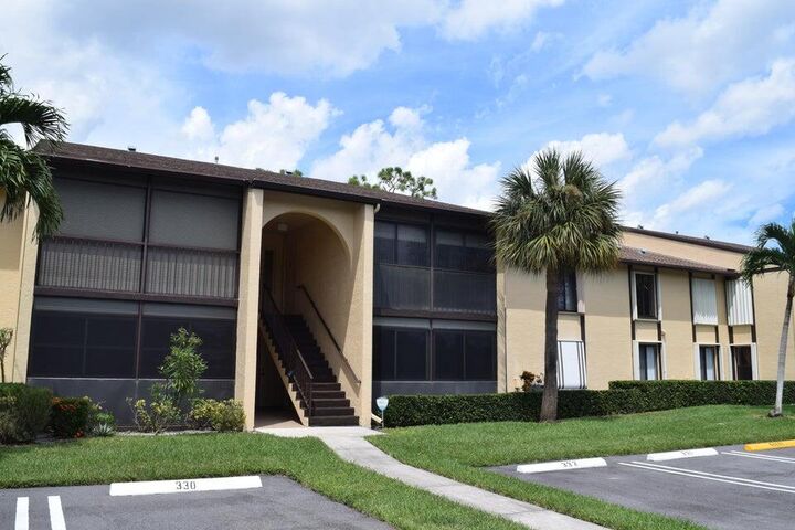 Property Photo: 2173 White Pine Circle C FL 33415