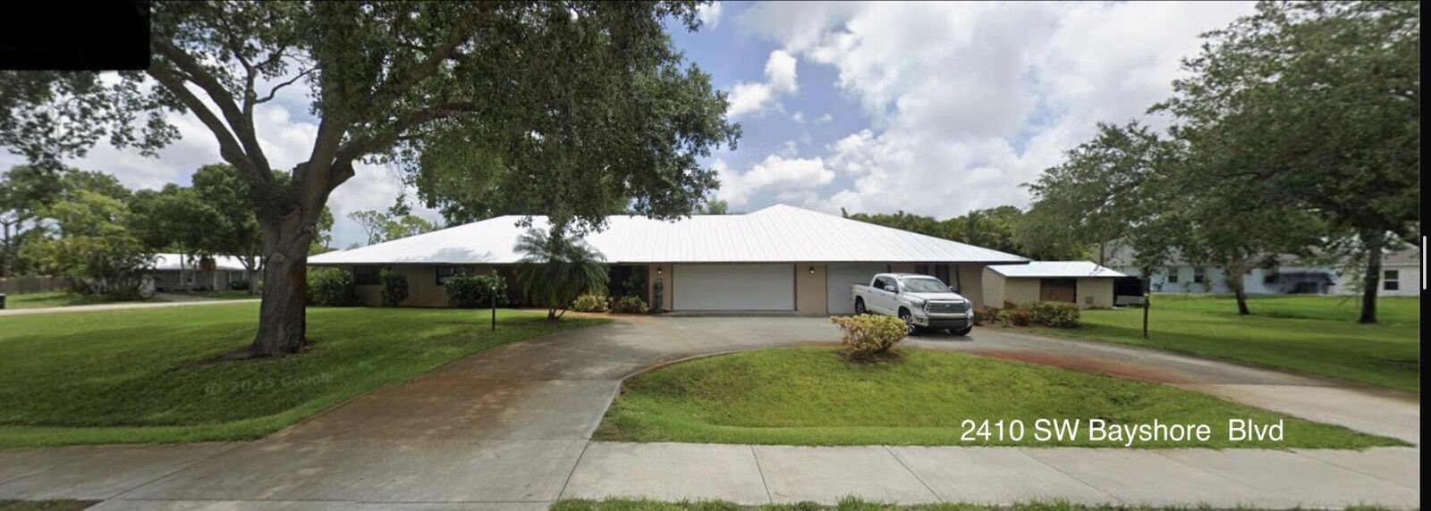 Property Photo:  2381 SW Bayshore Boulevard  FL 34984 