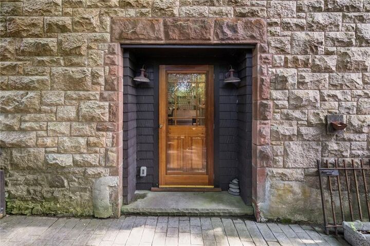 Property Photo:  78 Coggeshall Avenue 3  RI 02840 