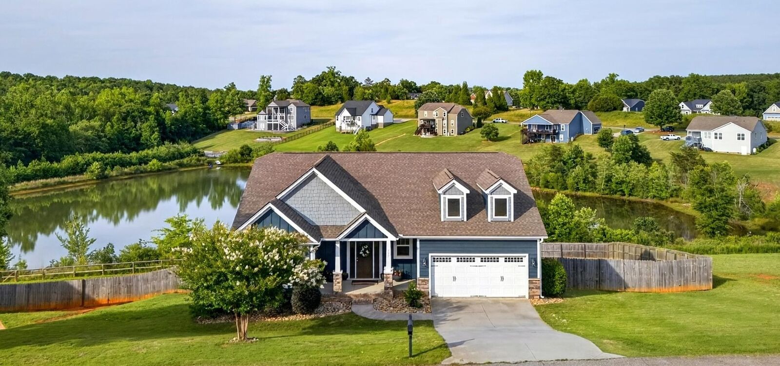 Property Photo: 977 Garnet Circle SC 29323