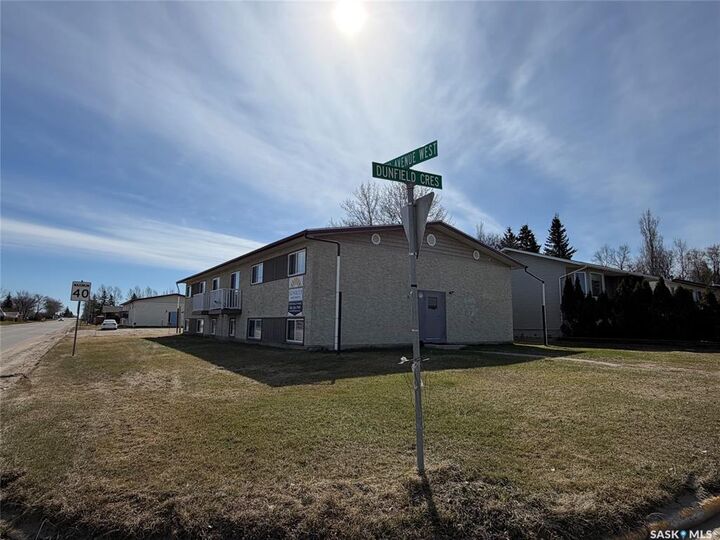 Property Photo:  81 Dunfield Crescent  SK S9X 1E3 