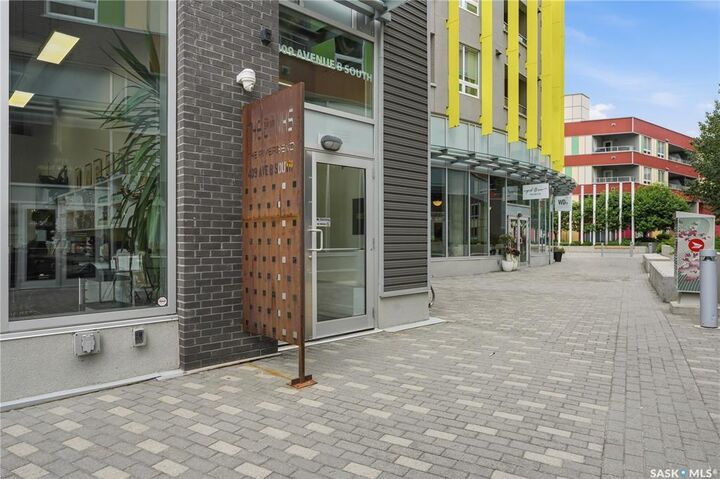 Property Photo:  409 B Avenue S 211  SK S7M 5M8 