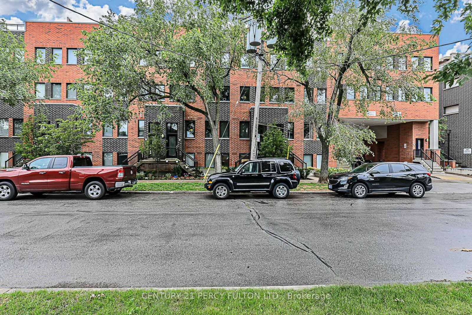 Photo de la propriété:  68 Winston Park Boulevard 7  ON M3K 1C3 