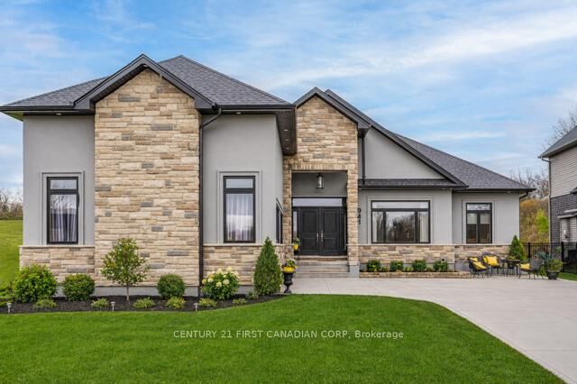 Property Photo: 941 Longworth Road ON N6K 0C9