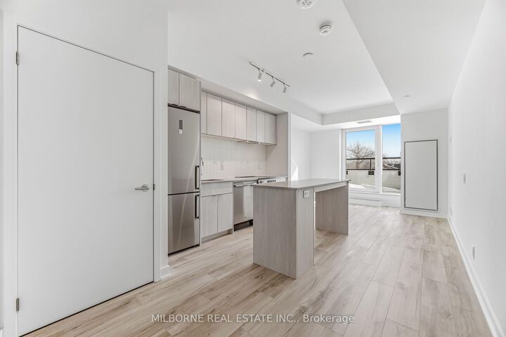 1660 Bloor Street W 510 — photo 1
