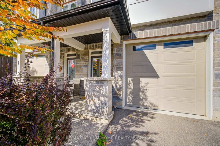 Property Photo:  111 Wilson Street E 2  ON L9B 2G7 