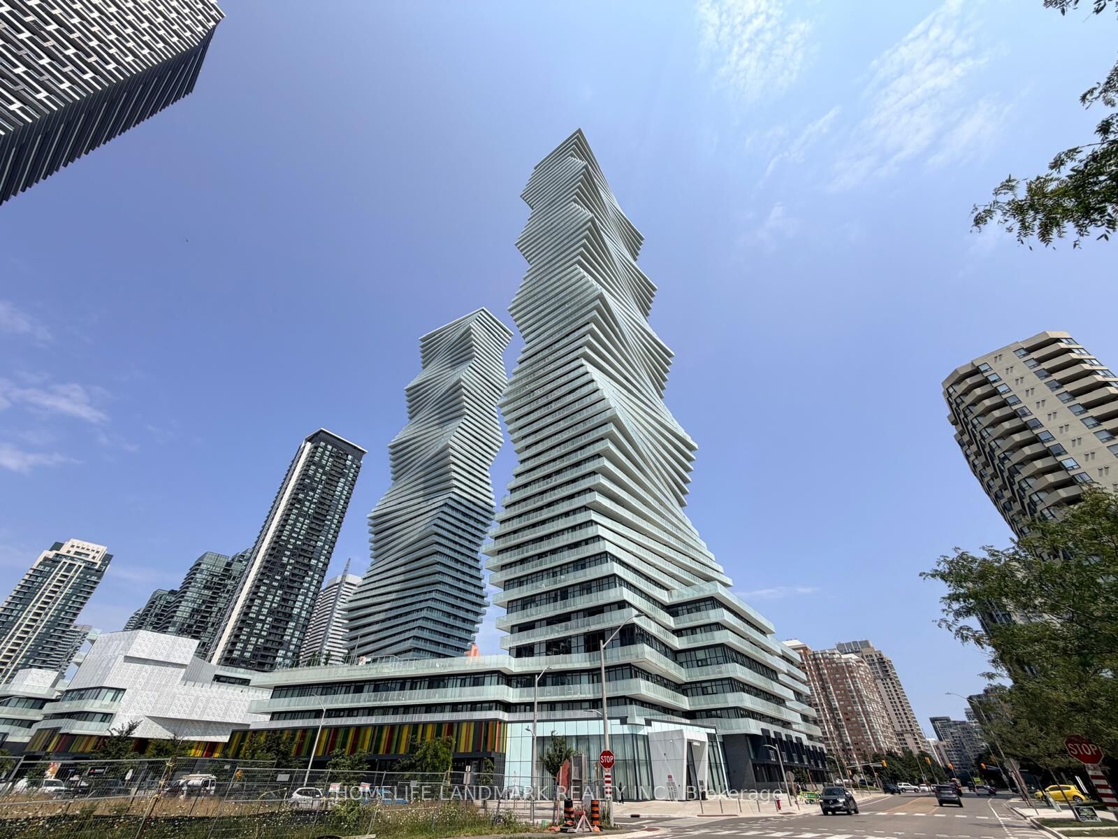 Property Photo: 3883 Quartz Road 6005 ON L5B 0M4