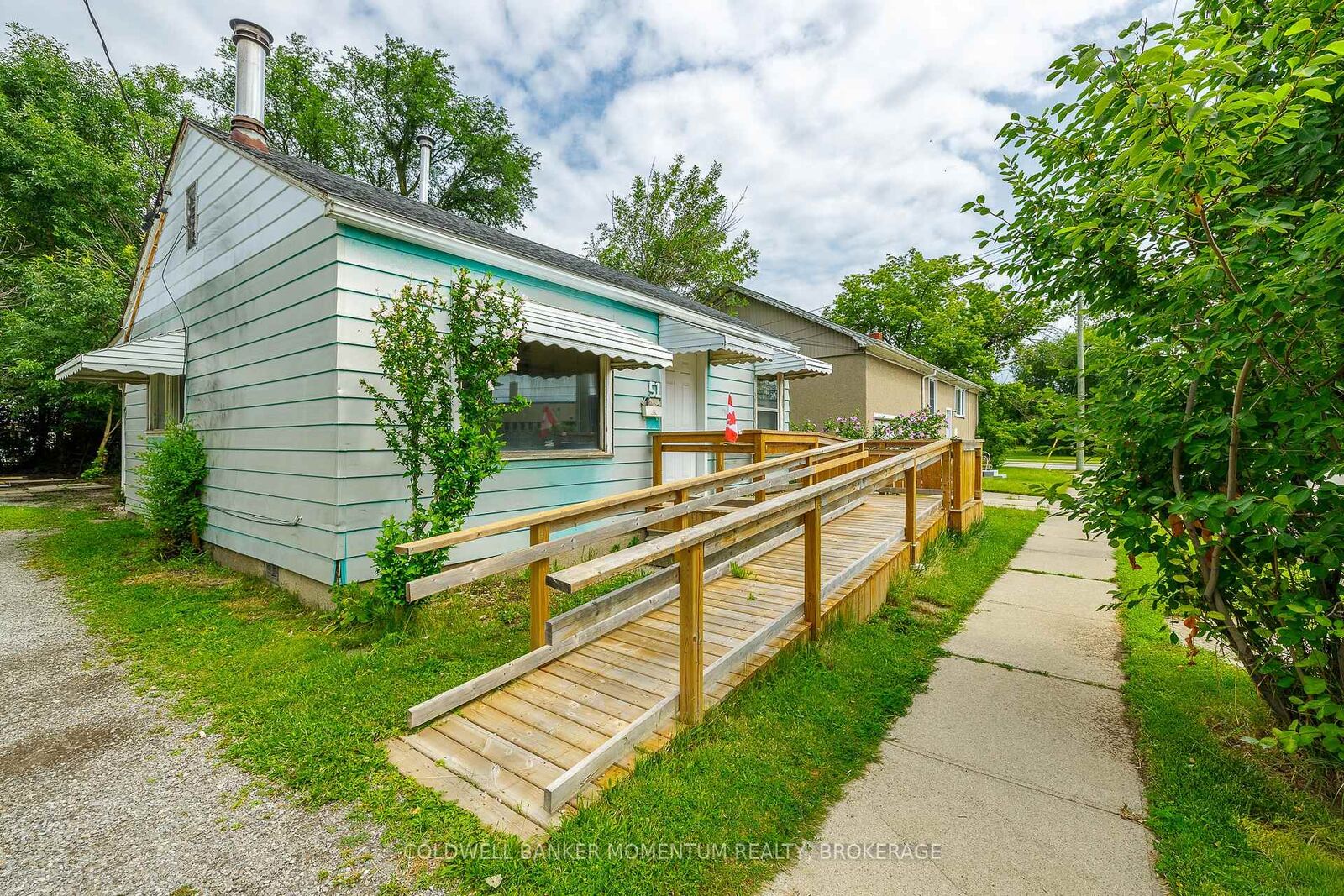 Property Photo:  51 Boulton Place  ON L2M 5L5 