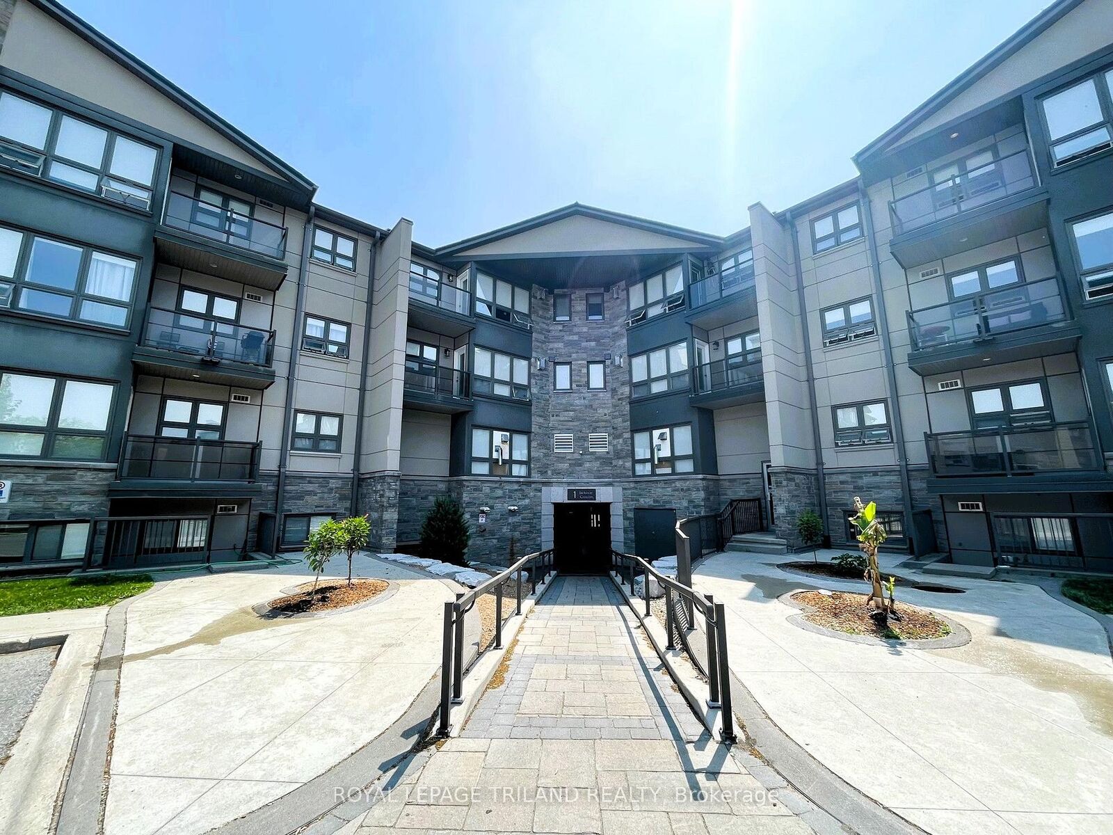Property Photo:  1 Jacksway Crescent 307  ON N5X 3T5 