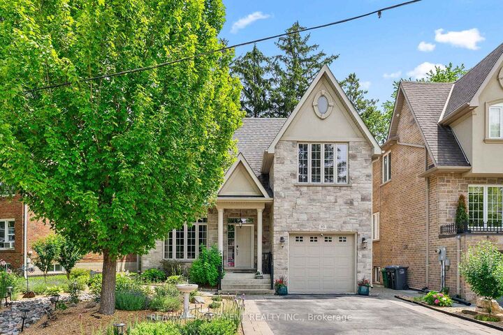 Property Photo: 85 Park Street W ON L5H 1L2
