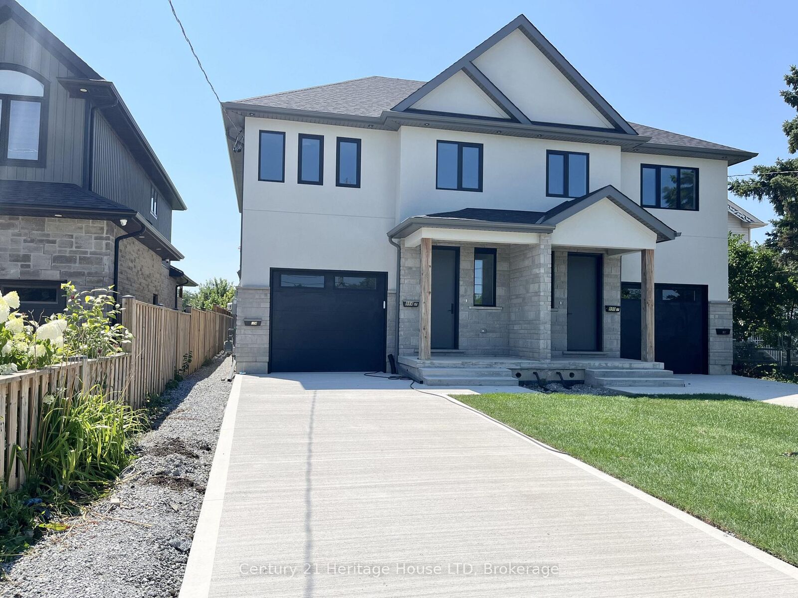Property Photo:  99A Moffatt Street  ON L2P 2L6 