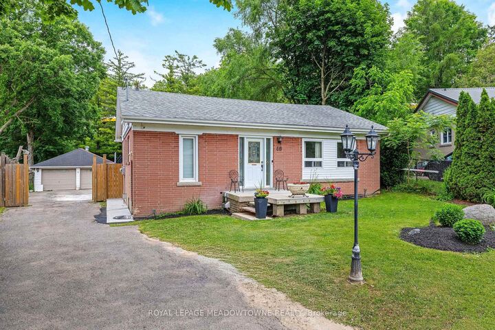 46 Hewson Crescent — photo 1