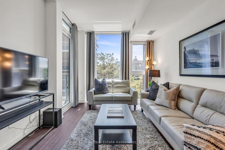 Property Photo:  28 Ann Street 414  ON L5G 0E1 