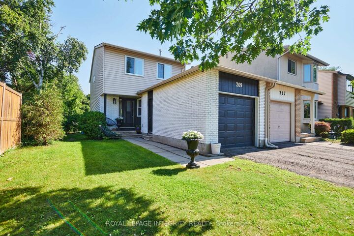 209 Sherway Drive — photo 1