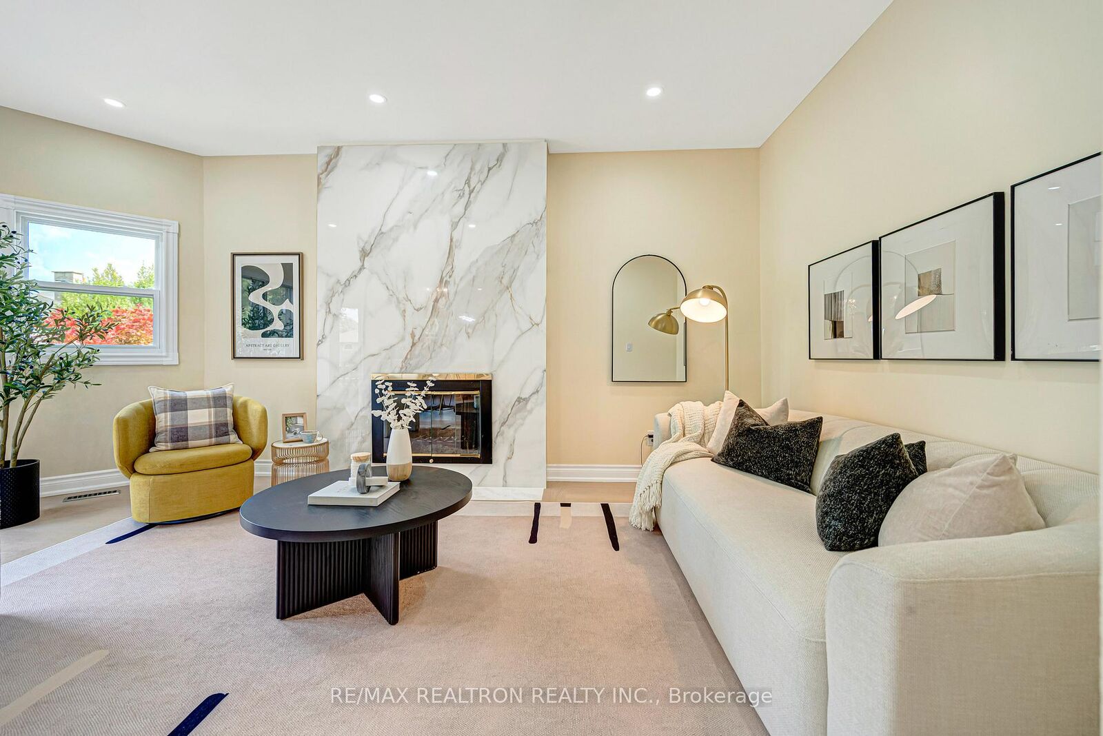 Property Photo:  27 Captain Francis Drive  ON L3R 9C8 