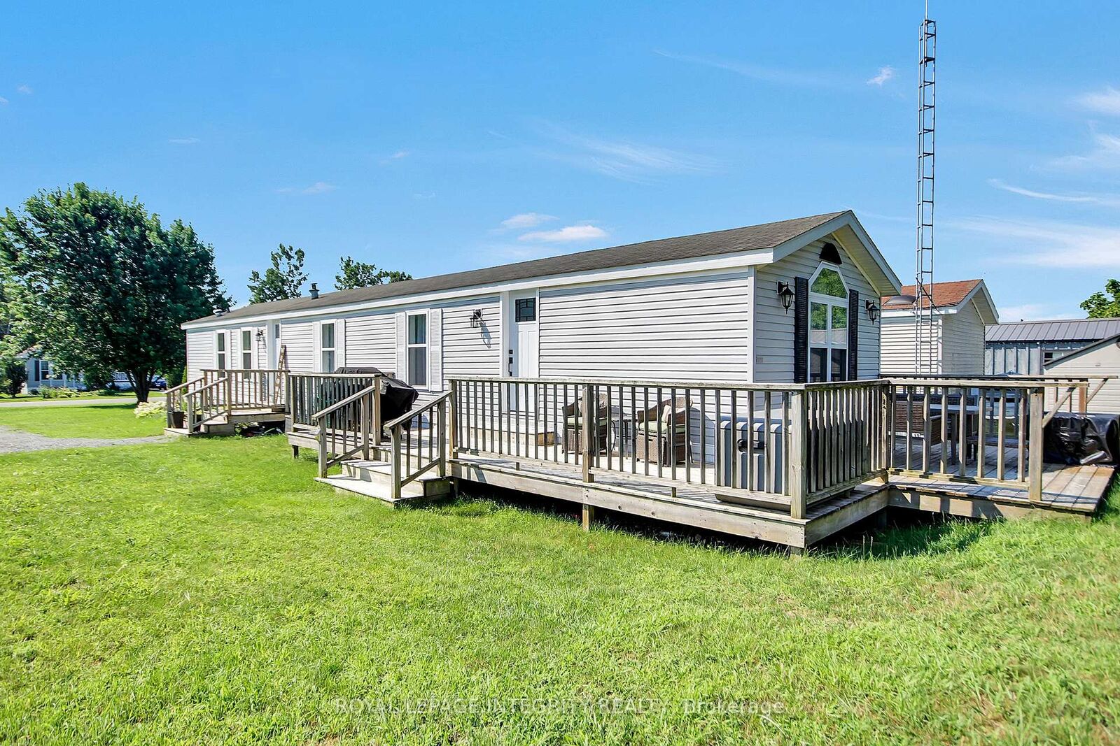 Property Photo: 6727 Chris Tierney Private ON K4P 1H4