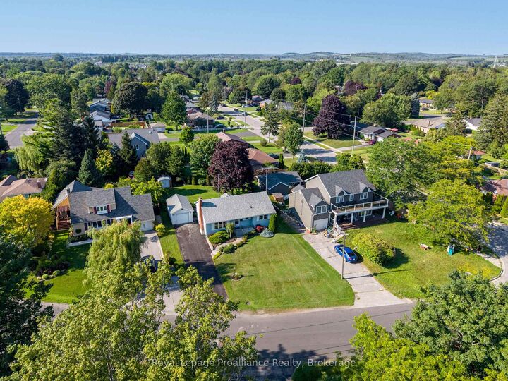 Property Photo:  550 Lakeshore Road  ON K9A 1S5 