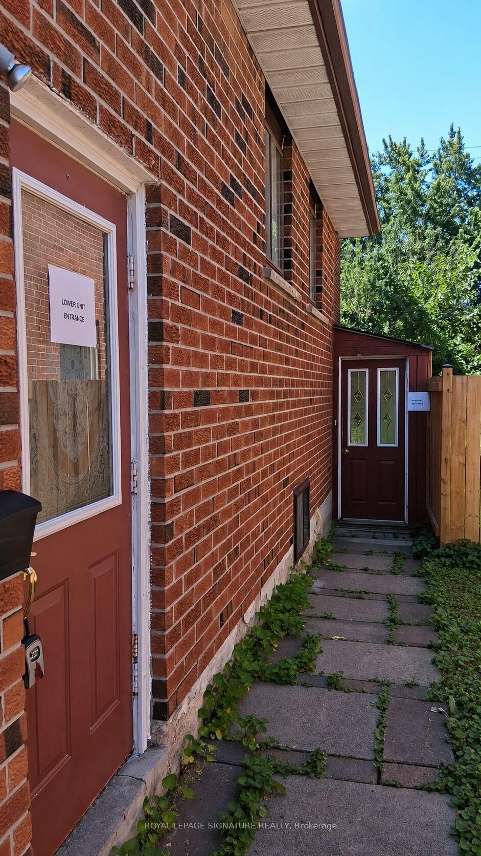 Property Photo: 4170 Sunset Valley Court Walkout Bsmt ON L4W 3L5