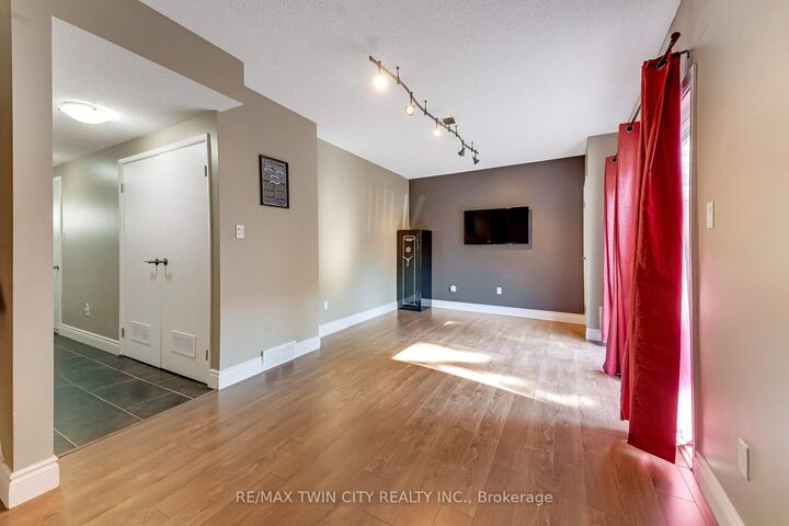 Property Photo:  1990 Wavell Street 74  ON N5V 4N5 