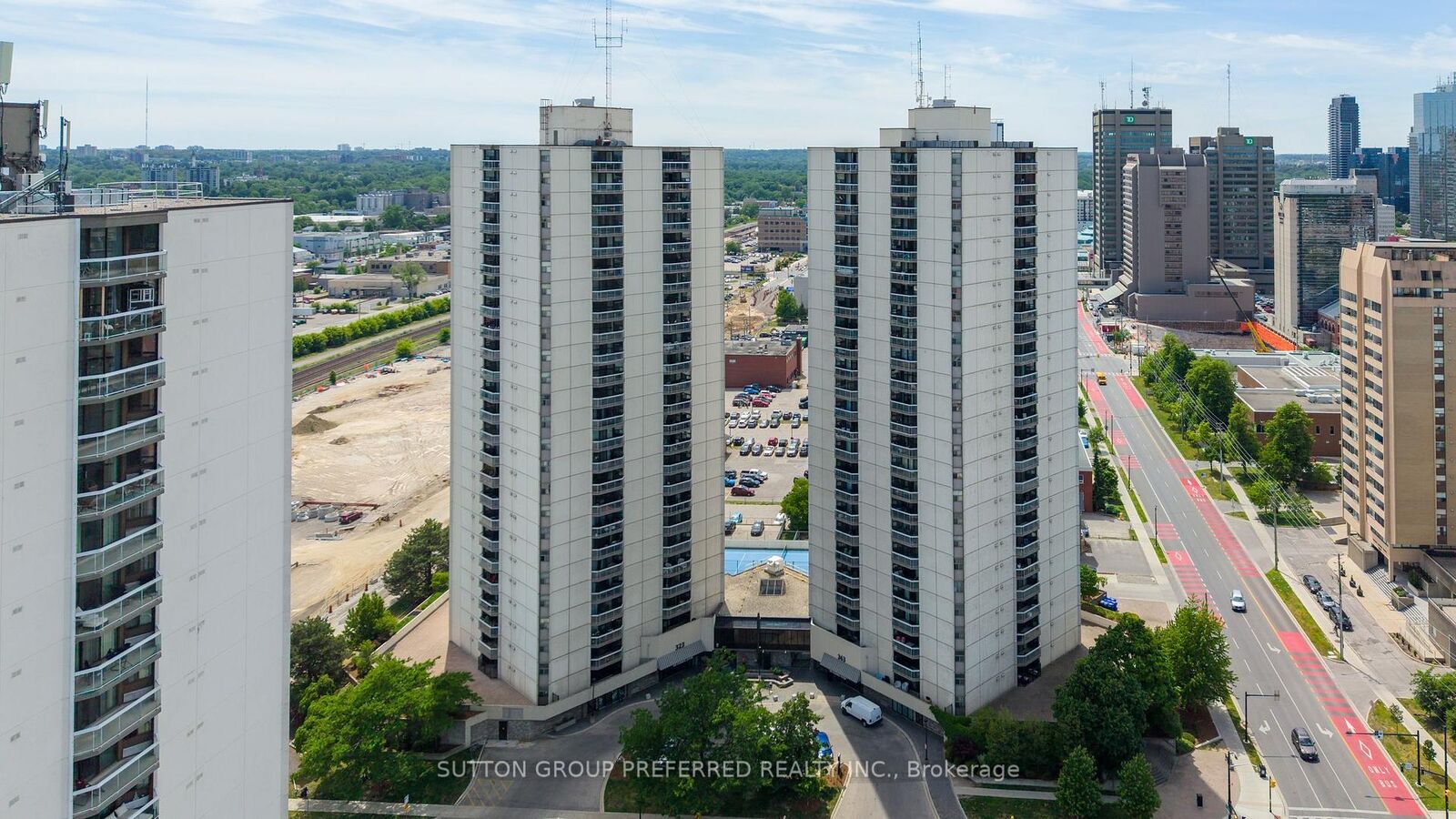 Photo de la propriété: 363 Colborne Street 1604 ON N6B 3N3