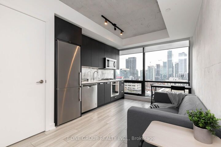 Property Photo:  458 Richmond Street W 1405  ON M5V 0S9 