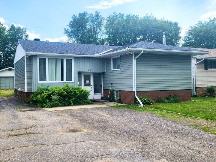 Property Photo:  677 Tackaberry Drive  ON P1B 8R1 