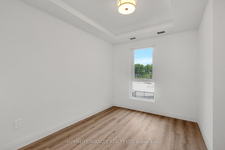 1333 Weber Street E 201 — photo 1