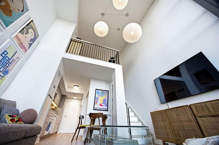 Property Photo:  5 Hanna Avenue 302  ON M6K 0B3 
