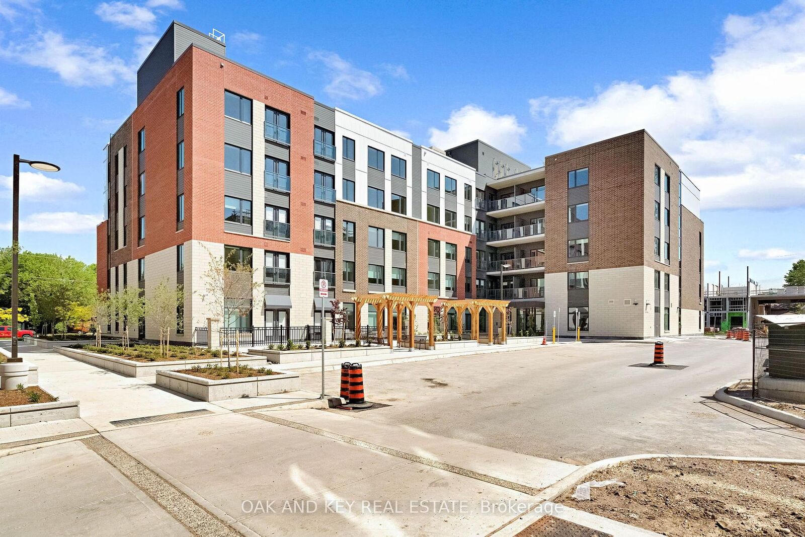 Property Photo: 385 Hill Street 311 ON N6B 1E4