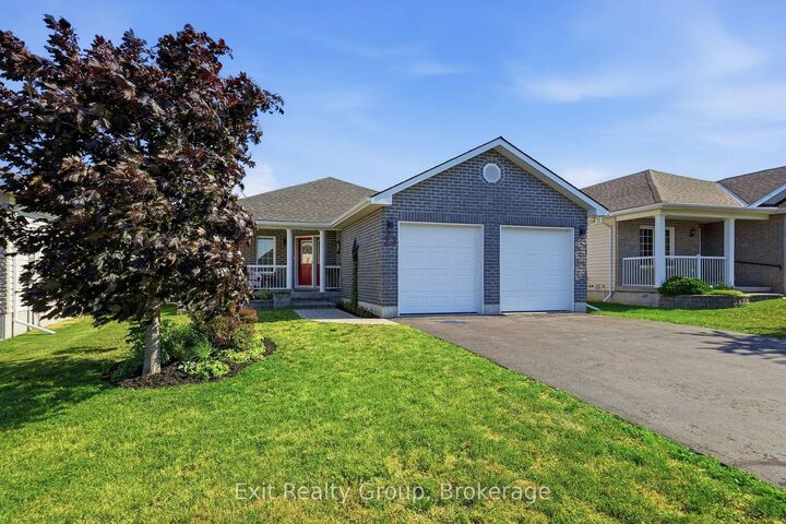 Property Photo: 23 Mount Grove Crescent ON K0K 3L0