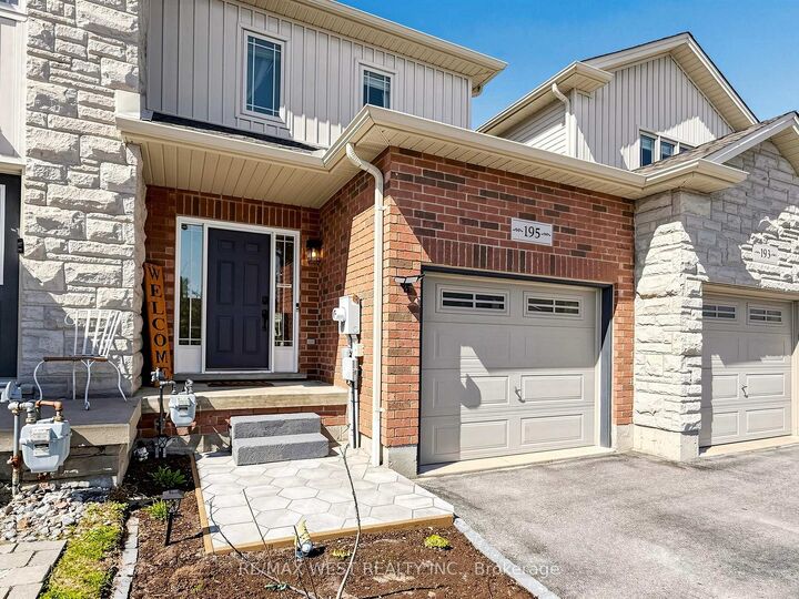 Property Photo: 195 Banting Crescent ON L0M 1B6