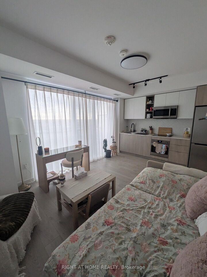 Property Photo:  36 Zorra Street 2210  ON M8Z 0G5 