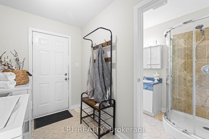 Property Photo: 77 Munro St West Street W ON L0E 1E0
