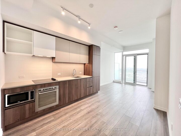 Property Photo:  7890 Jane Street 3201  ON L4K 0K9 