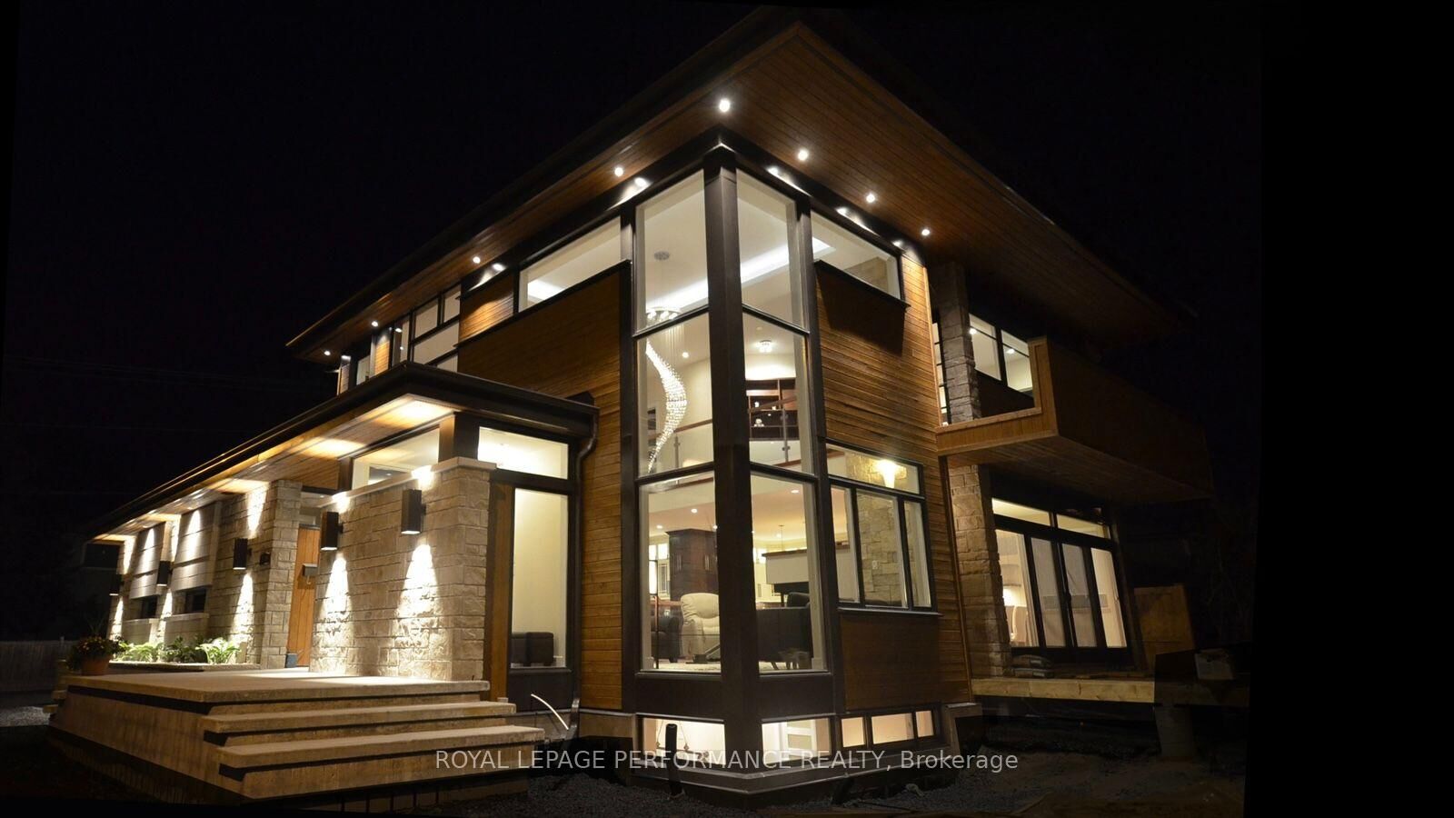 Property Photo: 1477 Prestone Drive ON K1E 1M5