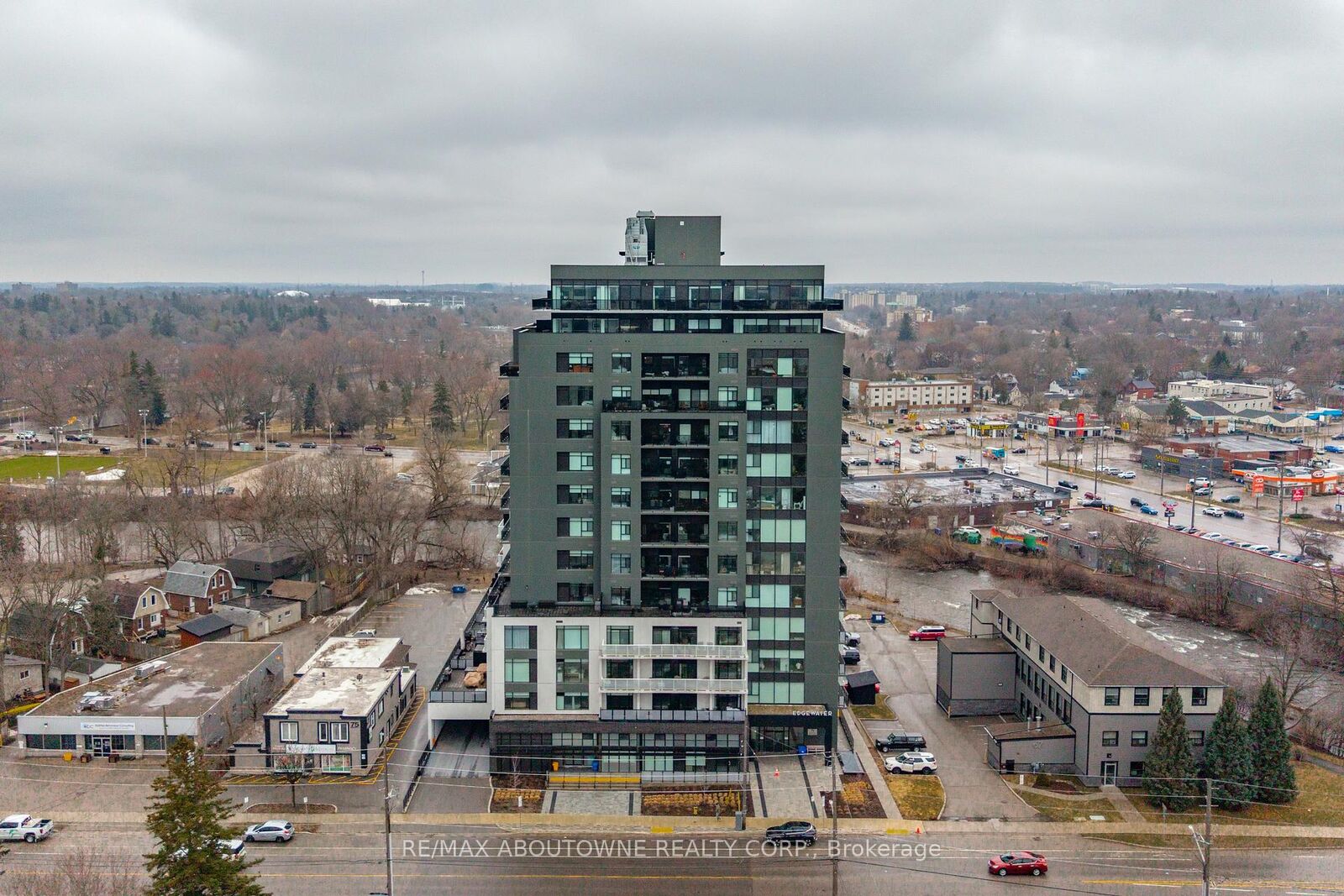Property Photo:  71 Wyndham Street S 506  ON N1E 0T7 
