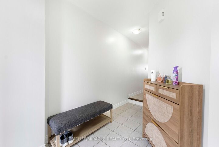 Property Photo:  1619 Frolis Street  ON L1K 0L4 