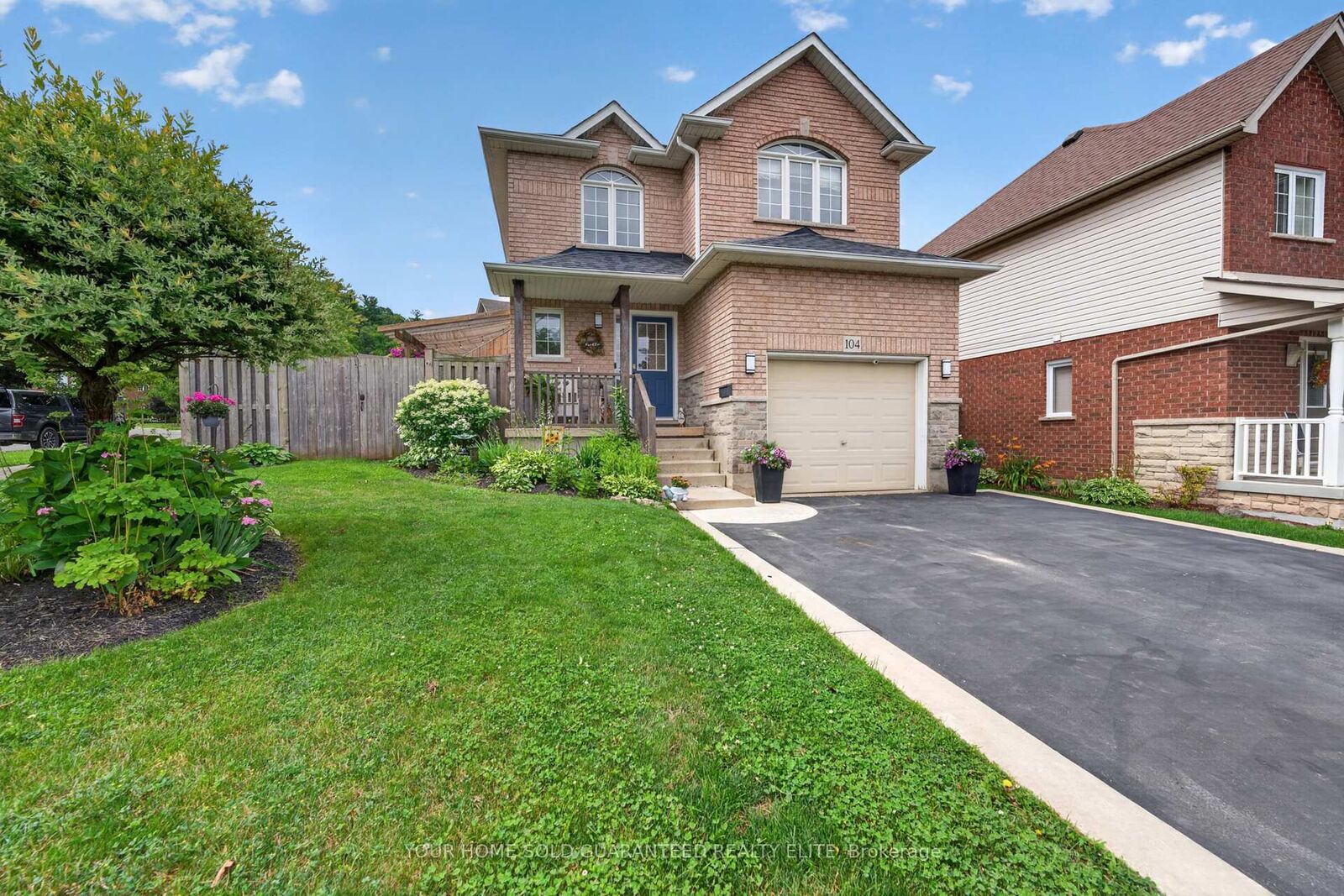 Property Photo:  104 Udell Way  ON L3M 5N4 
