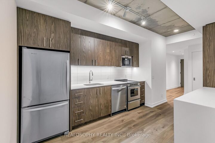 Property Photo:  115 Larchmount Avenue 201  ON M4M 2Y6 