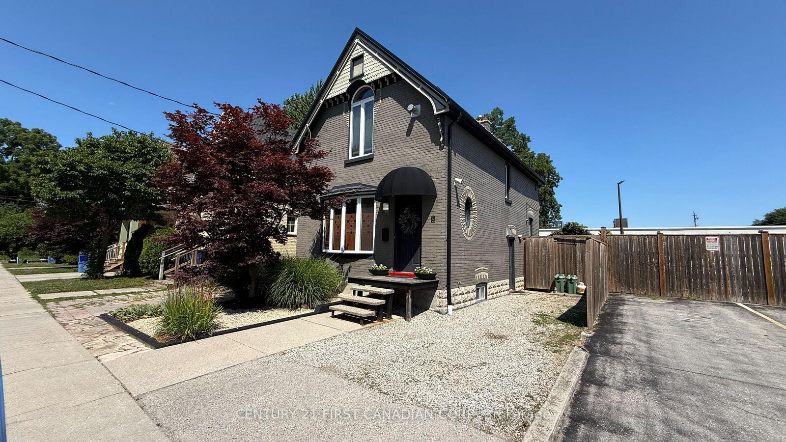 Property Photo: 2 Erie Avenue ON N6J 1J1