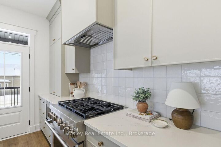 Property Photo: 130 Fifth Street ON L9Y 5V1